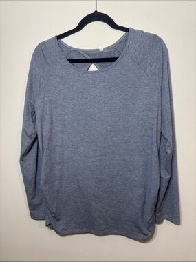Women's Gray Long-Sleeve Keyhole Pullover Top